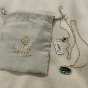 Kendra Scott NWT necklace